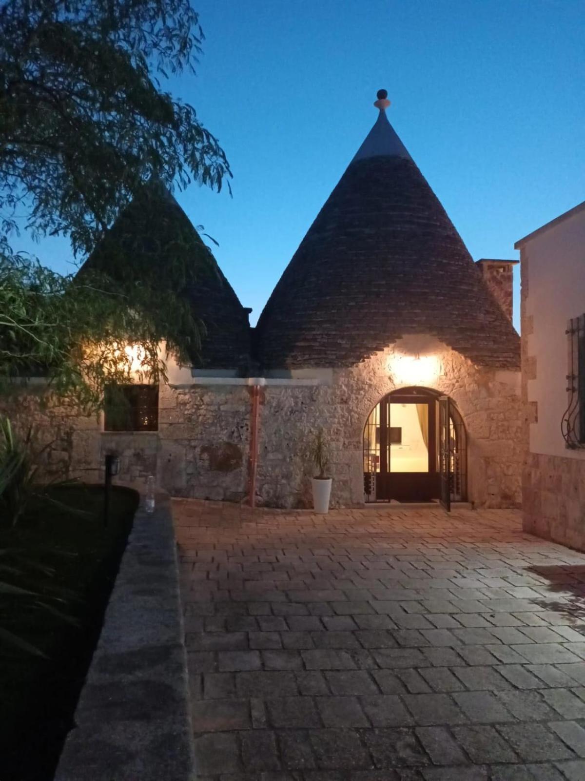 Trulli Allegretti 노치 외부 사진