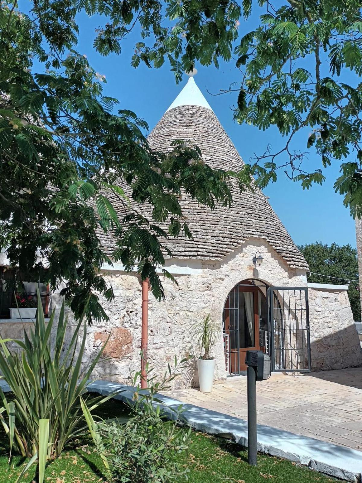 Trulli Allegretti 노치 외부 사진